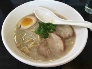 とんこつラーメン